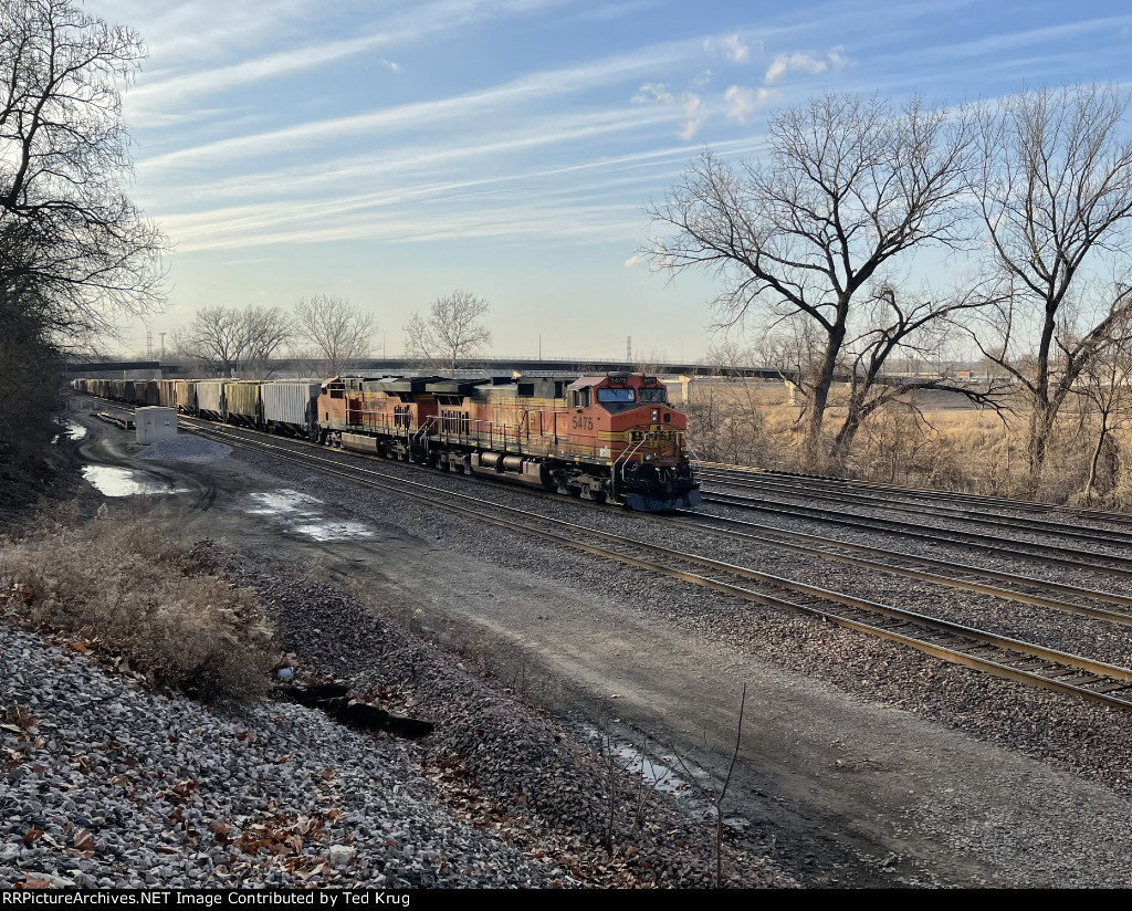 BNSF 5475 & 7273